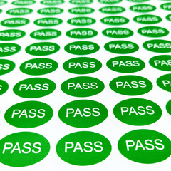 QC PASS標籤橢圓形綠色質檢不乾膠商標貼紙合格證產品檢驗標