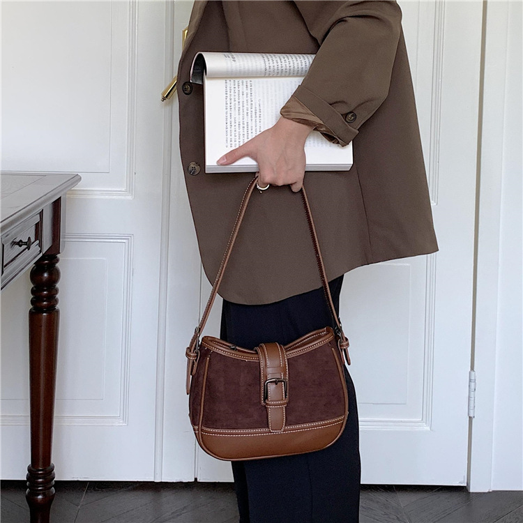 2024 new shoulder splicing autumn winter suede underarm bag fashionable and versatile plush handbag_voghion.com