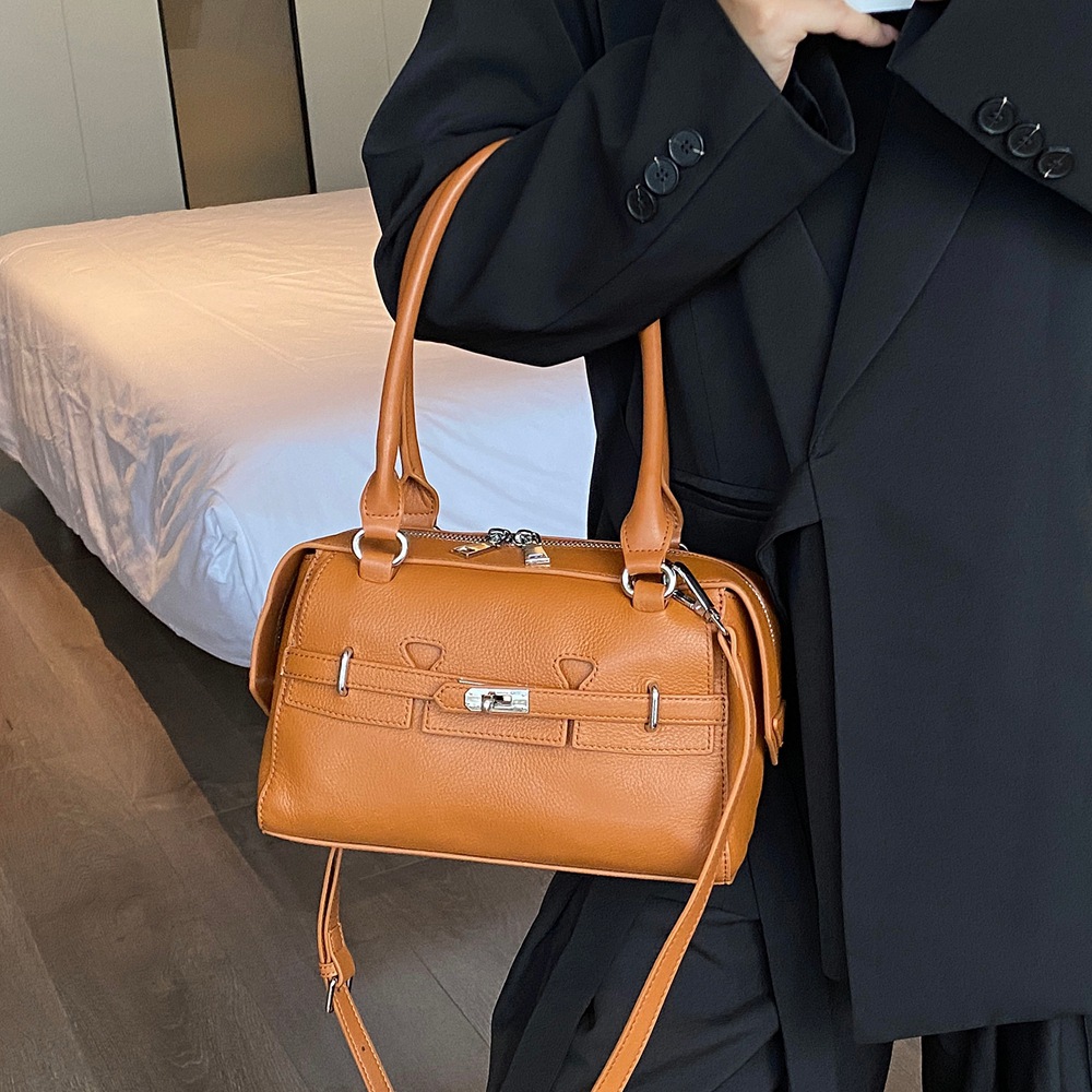 French Style Genuine Leather Underarm Bag For Women - Top Grain Cowhide Natural Tumbled Simple Pillow Bag Fashion Shoulder And Crossbody Bag - Thumbnail 7