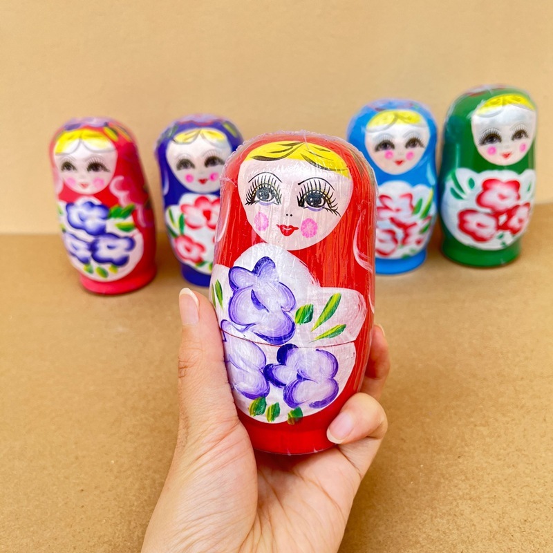ロシアの子供の5層の彩色のペンキの手描きの人形のロシアの特色の木製の工芸品の置物の卸売り|undefined