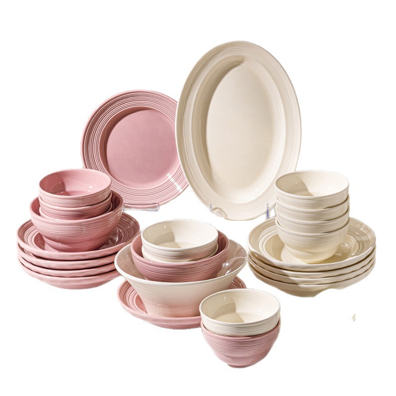 Juego de vajilla de cerámica para el hogar de alta calidad estilo crema, tazón de cerámica de color bajo vidriado en relieve, juego de platos de lujo ligero