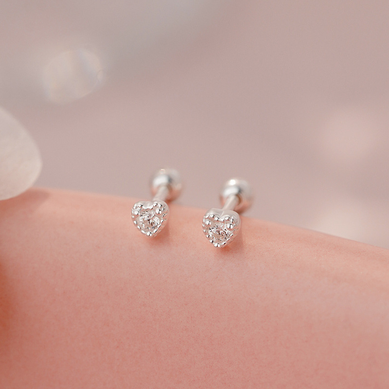 24-hour Sleep Earrings – These Hypoallergenic Sleep Studs Stay Gentle Day And Night. Smooth Titanium Flat Backs Mean No Pressure, Perfect For Healing_voghion.com