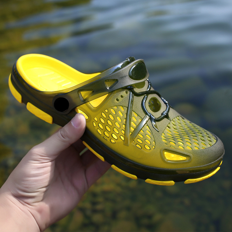 Summer Half-Slippers for Men, Thick-Soled Non-Slip Clogs, Breathable Closed-Toe Beach Sandals, Trendy Thick-Soled Sandals