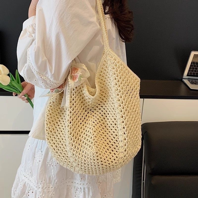Handmade Rattan Shoulder Bag With Leather Trim For Daily Use_voghion.com