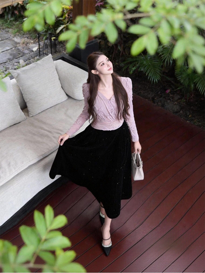 Đầm maxi nữ thắt eo ren kết hợp nhung xòe lớn — đen chi tiết 4