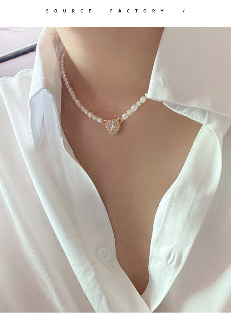 Elegant Heart Shape Pearl Inlay Rhinestones Necklace 1 Piece
