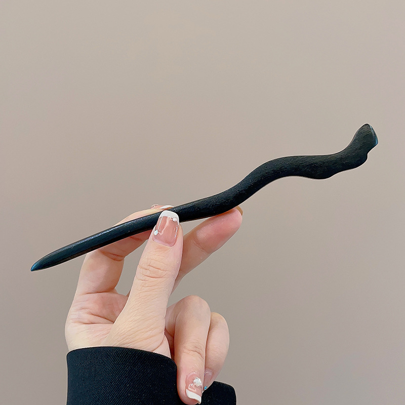 Horquilla de sándalo de imitación de estilo antiguo, nuevo estilo chino, sentido de alta gama, cheongsam, horquilla, falda de cara de caballo, horquilla de madera, tocado de horquilla de Hanfu