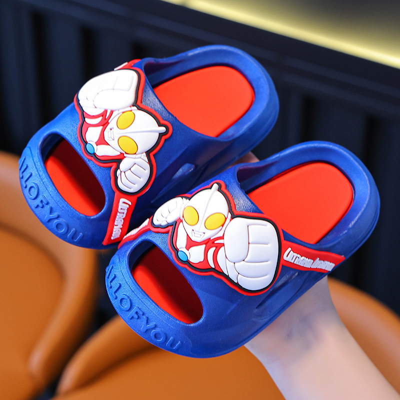 Zapatillas de baño para niños Ultraman de verano para niños antideslizantes de interior para niños Anticolisión de fondo suave con punta cerrada para niños