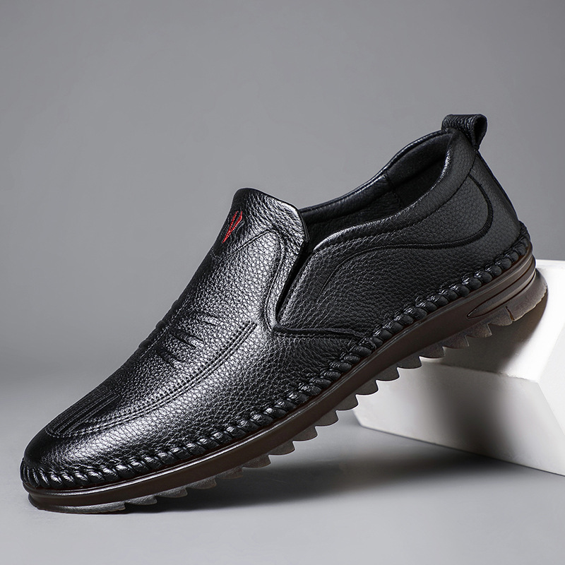 Primavera nueva capa superior de piel de vaca zapatos casuales de los hombres de fondo suave superficie suave zapatos de cuero slip-on papá zapatos de los hombres hechos a mano zapatos individuales