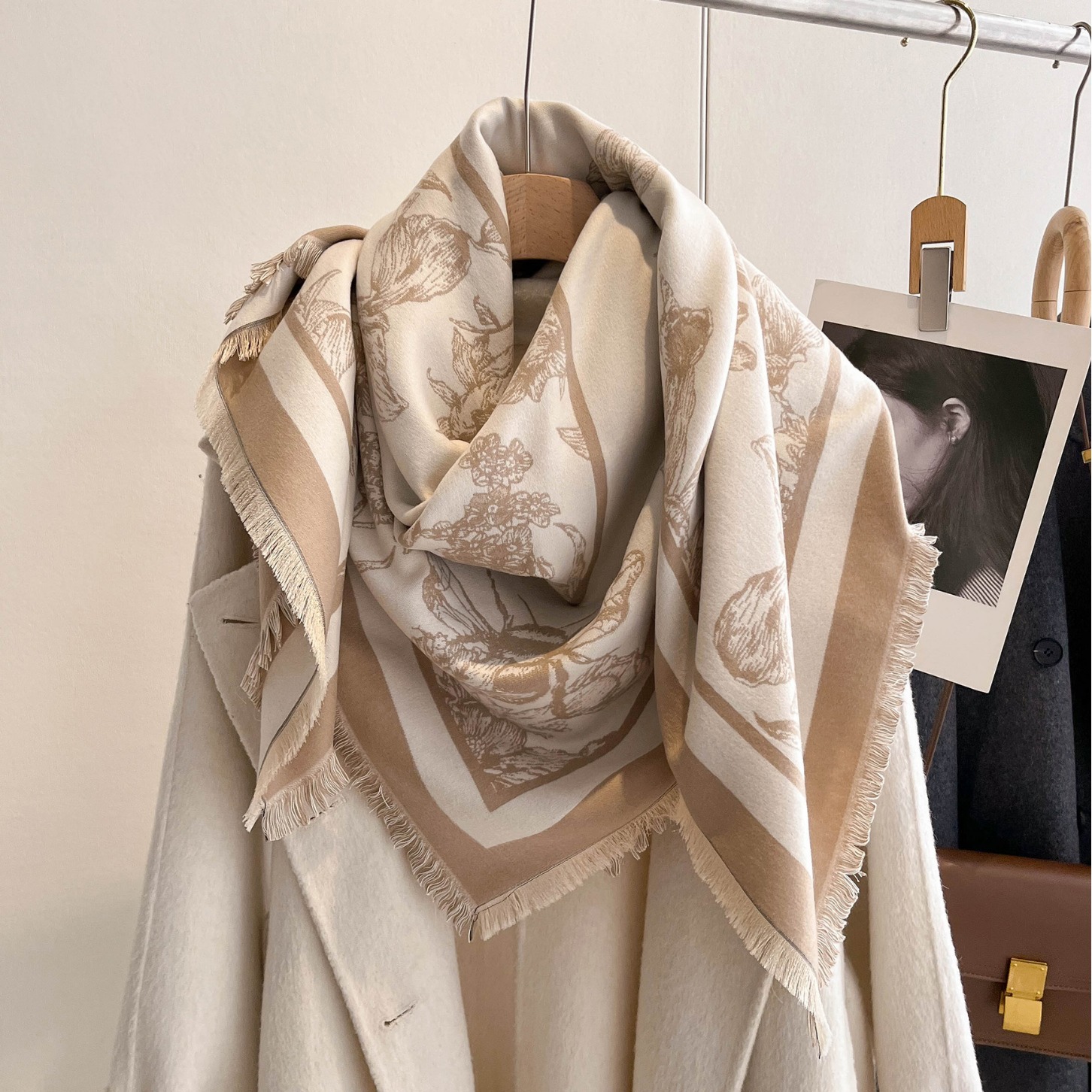 2024 flores de plantas coreanas impresión toallas gruesas bufandas de cachemira de doble cara decoración de otoño y invierno abrigo