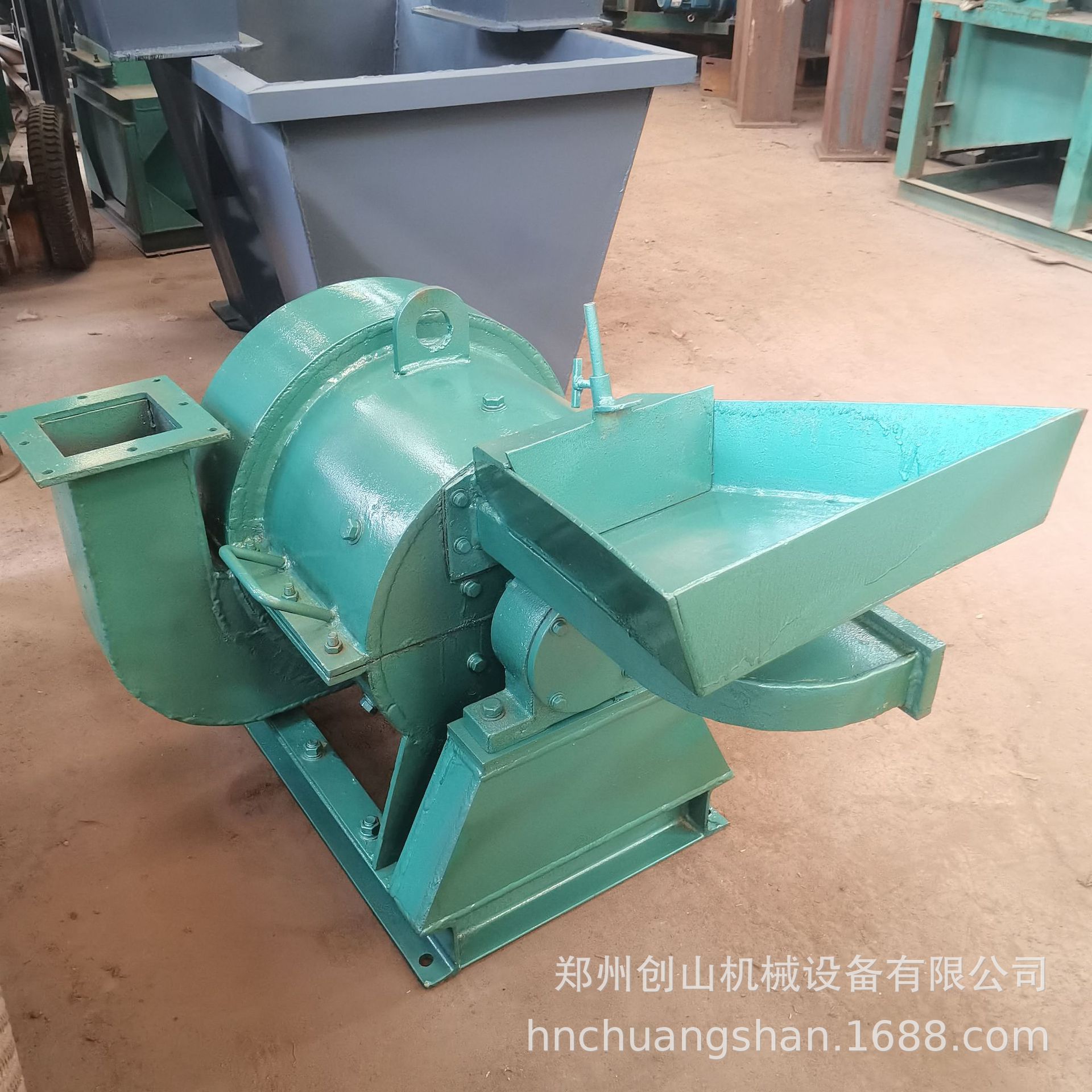 供应木粉机  超细木粉机 木材木粉机机   木屑木粉机