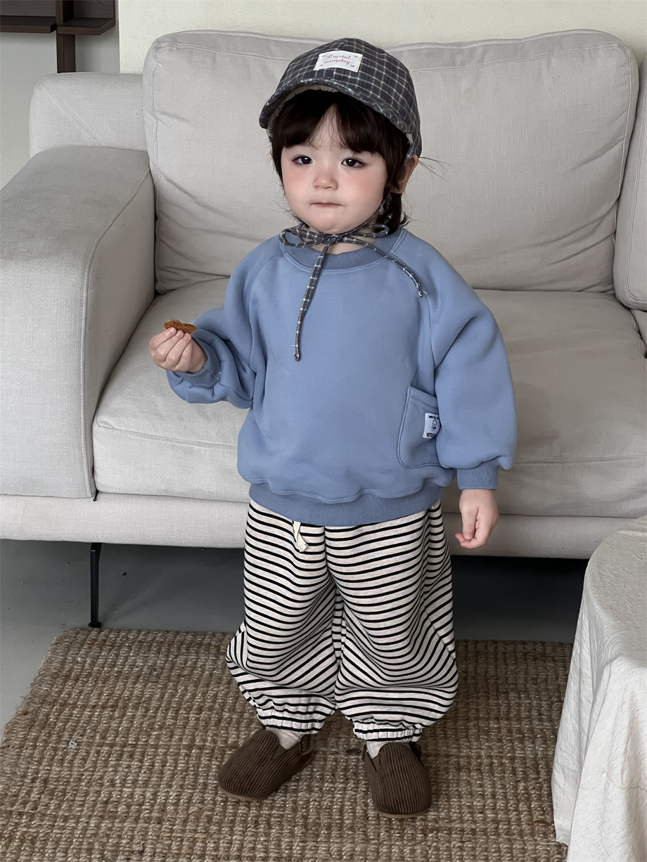 Ropa infantil de otoño y invierno ropa infantil coreana para niños con camisetas de terciopelo y pantalones a rayas gruesas para niñas ropa de invierno bebé