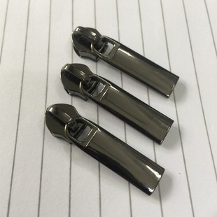 �����������5̖���������yɫ���^�Ҽ����b�z���L�ƺ�ɫ����^