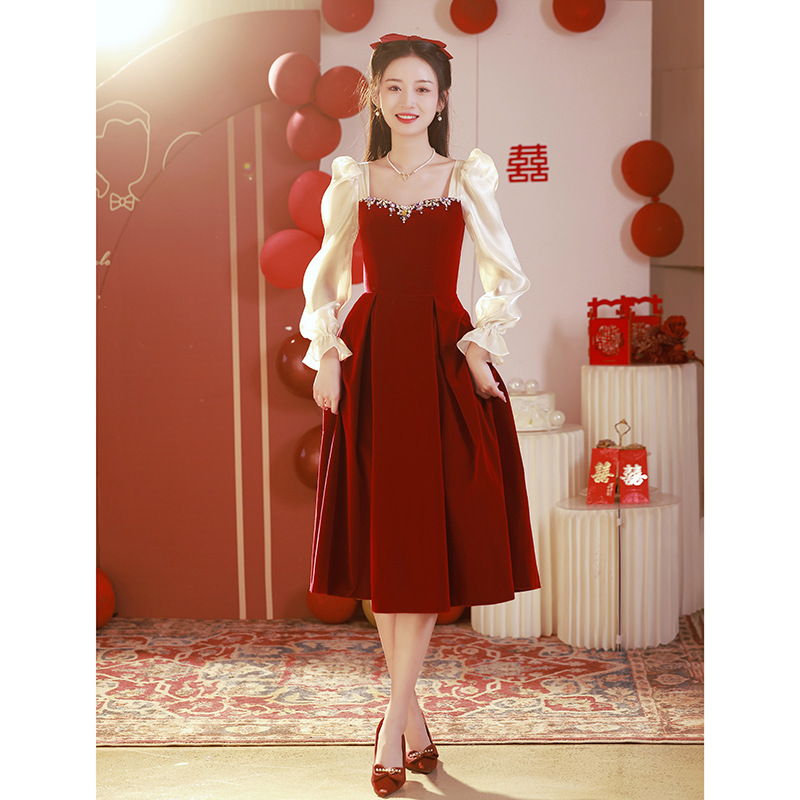 Vestido de novia estilo 2026 en color rojo vino, adecuado para uso diario, con mangas transparentes, vestido de compromiso y vestido de gala para banquete de bodas.