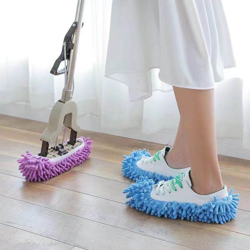 Manufacturers direct Chenille shoe cover lazy people mop slippers set clean floor can be removed to clean slippers a price