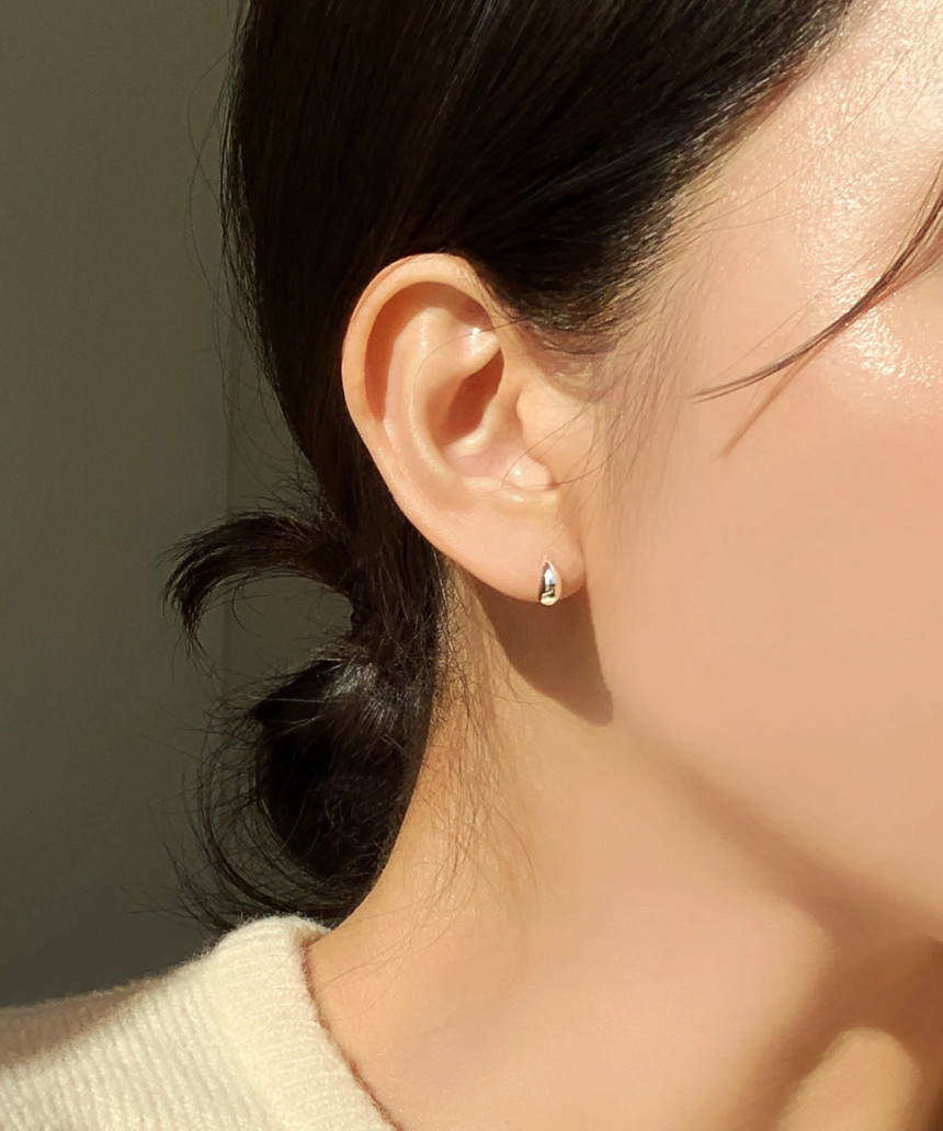 2g Weight 925 Sterling Silver Ear Needle Material 18K Gold Plated Plating Material Ear Studs Classification 1 Pair Quantity Daily Occasion 925 Sterling Silver Material Water Droplets Pattern All Seasons Season Women's Gender Simple Style Style 1 Pair 18K Gold Plated 925 Sterling Silver 925 Sterling Silver Earrings Water Droplets Ear Studs 5