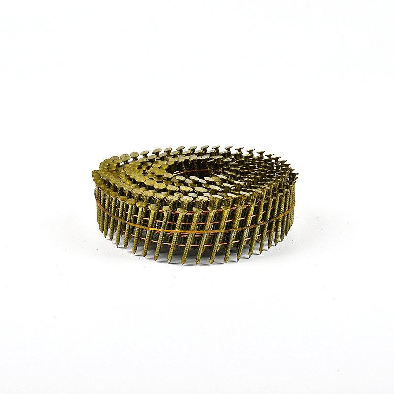 Rollo de hilo de uñas luz neumática Bandeja de varilla Rollo de clavo de hierro Pistola de clavos con clavo Bandeja de madera Embalaje de uñas Rollo de carpintería en stock image 5