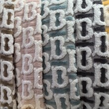 �pɫ�Ứ��ĸB���޽q���� �Ҿӷ�Ů�bЬñ�Ҽ��w̺����ë�q����