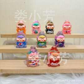 新品吨吨崽崽果汁汽水可爱流沙萌粒diy入油盲袋对对碰桌面小摆件