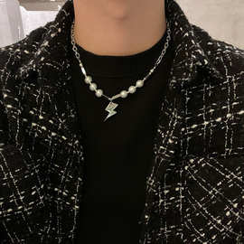 丽煌 小众设计高级感珍珠拼接闪电吊坠项链男钛钢链条嘻哈项链