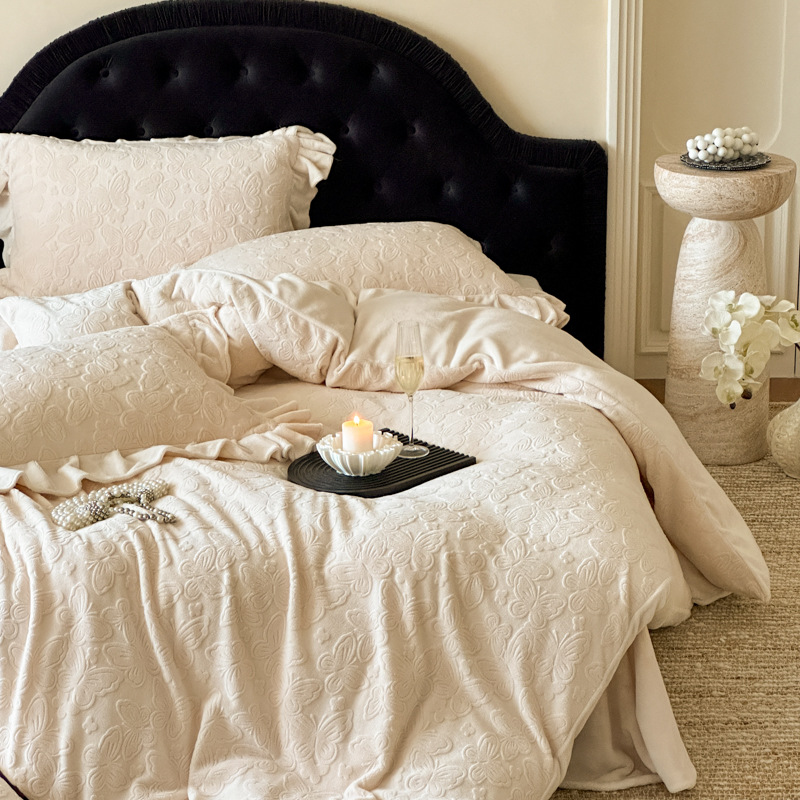 Una clase de seda de cuatro piezas