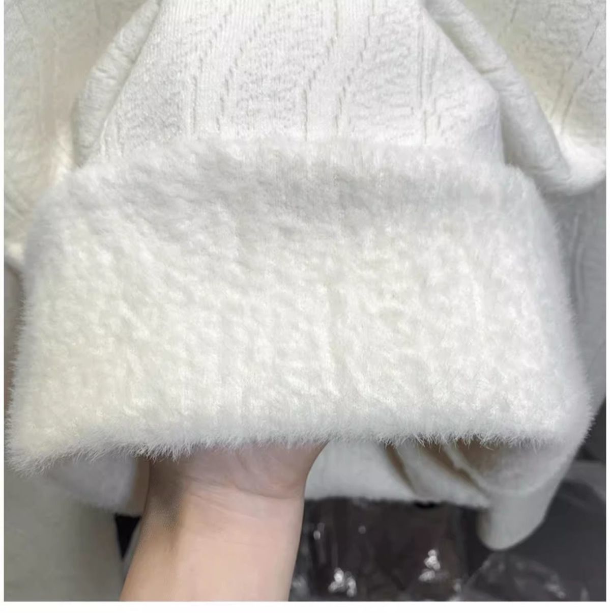 Damen-Fleece-gefütterter Strickpullover – Halbhoher Rollkragen, dickes Winter-Thermooberteil (Weiß, Schwarz, Beige, Khaki, Grau, Rot, Camel, Braun)_voghion.com