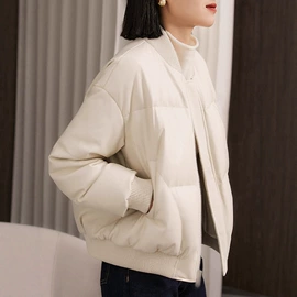 皮草;女式皮衣;半身裙