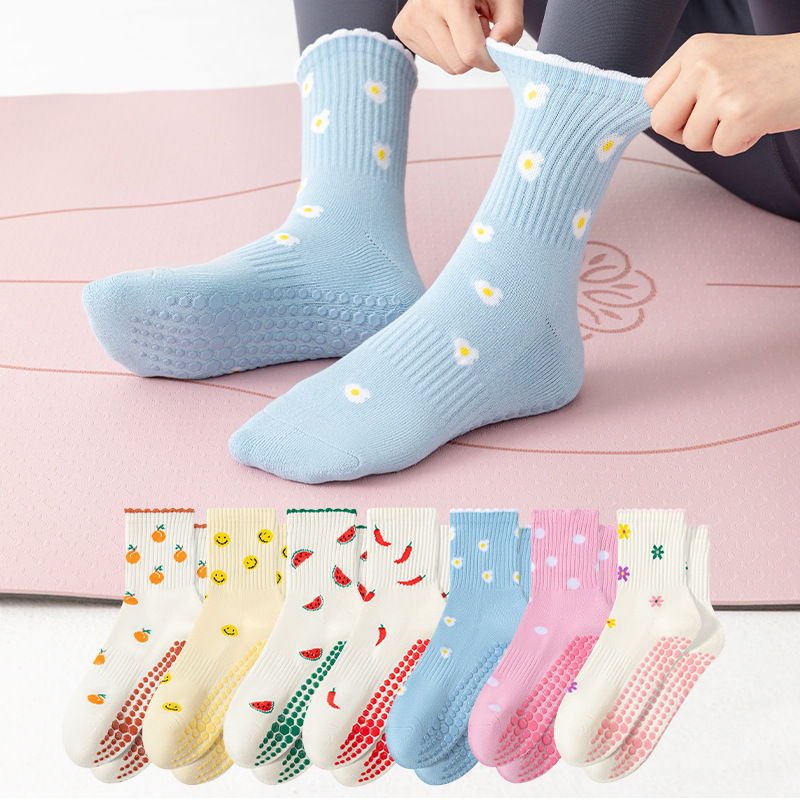 Women's athletic yoga socks, Pilates fitness long socks, thickened terry fabric, non-slip, breathable, suitable for floor exercises, training, and running