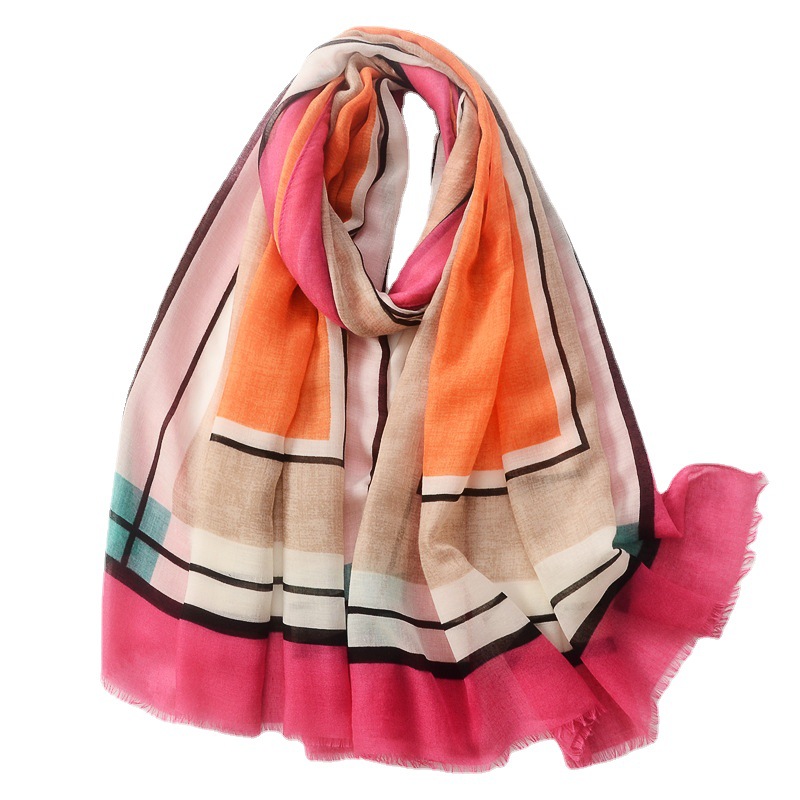 Primavera europea y americana y verano marco fino borde color a juego chal decorativo algodón y lino sensación gran bufanda moda todo fósforo bufanda de viaje para las mujeres