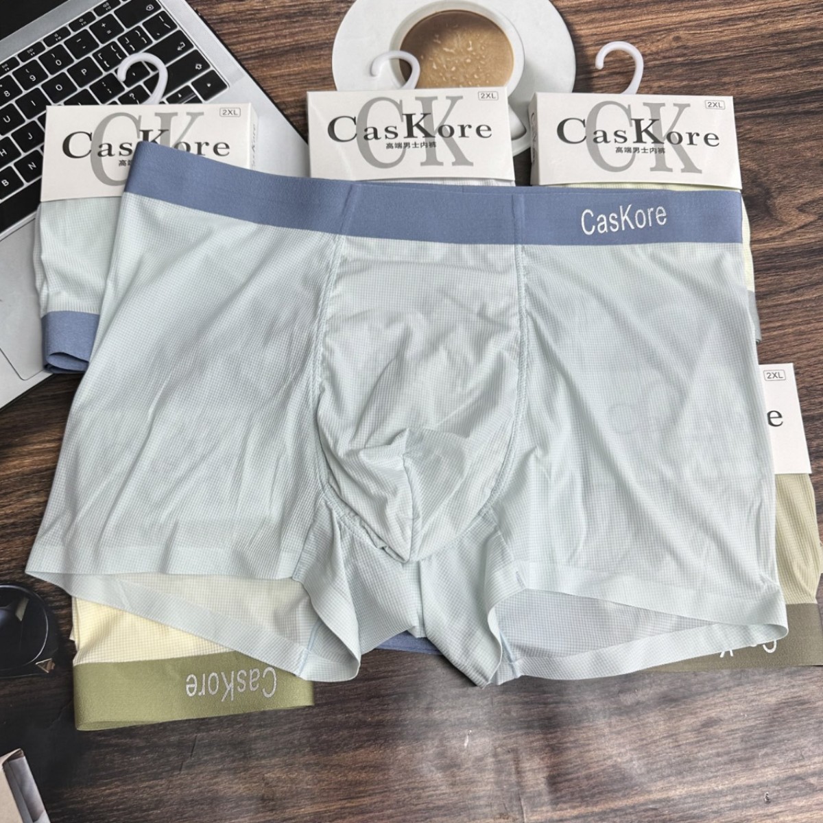 Ck4240 Cardboard Packaging 60-Piece Waffle Ice Silk Seamless Men's Underwear 10A Honeycomb Antibacterial Men's Boxer Briefs