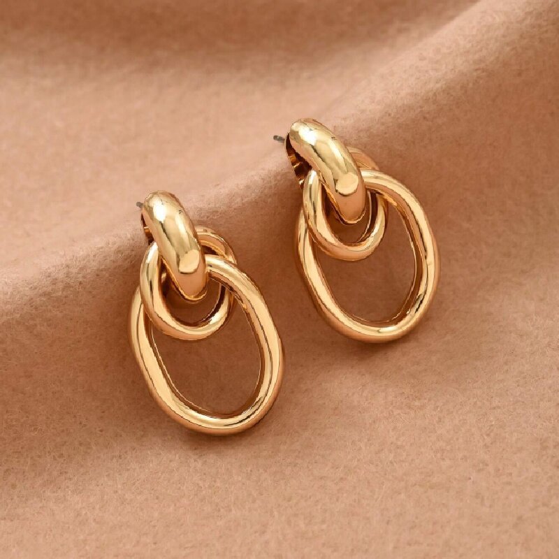Orecchini, lusso leggero e sensazione di alta gamma, orecchini a cerchio in tubo di ferro a forma di croce, design di nicchia, stile semplice e raffinato, orecchini eleganti._voghion.com