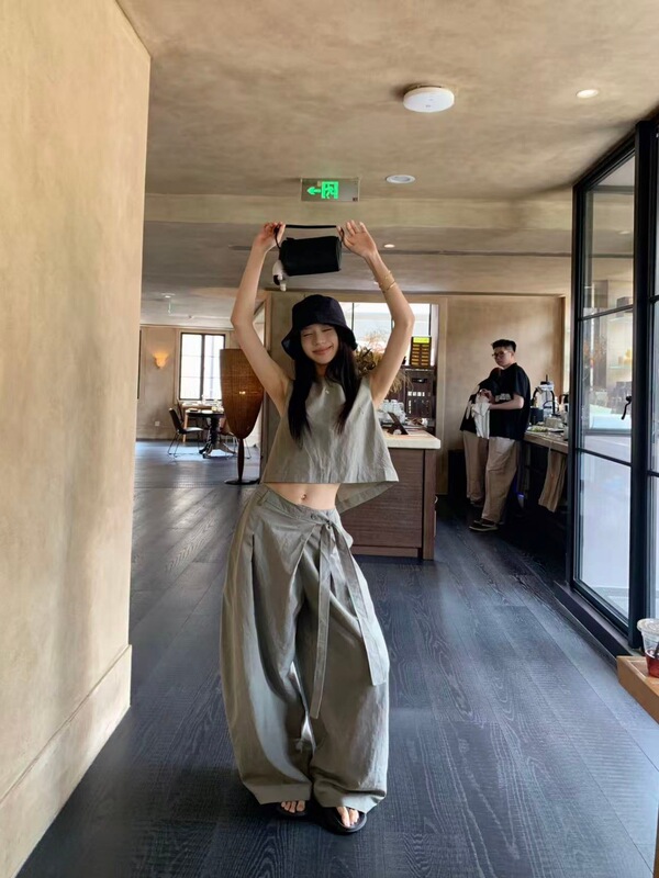 Relaxed Shirt with Tie Straps and Wide-Leg Pants, 2026 Super Trendy Outfit, a Complete Summer Set, Stunning Summer Two-Piece Set for Women