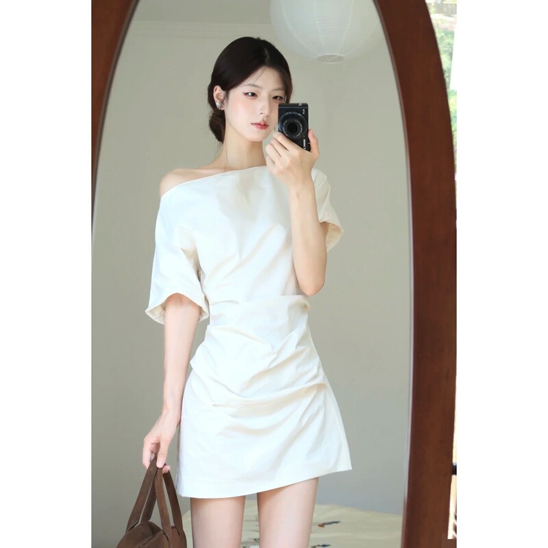 White Asymmetrical Shoulder Puff Sleeve Short Dress for Women, Summer 2025 New Style, Elegant and Sophisticated, Waist-Cinching Dress