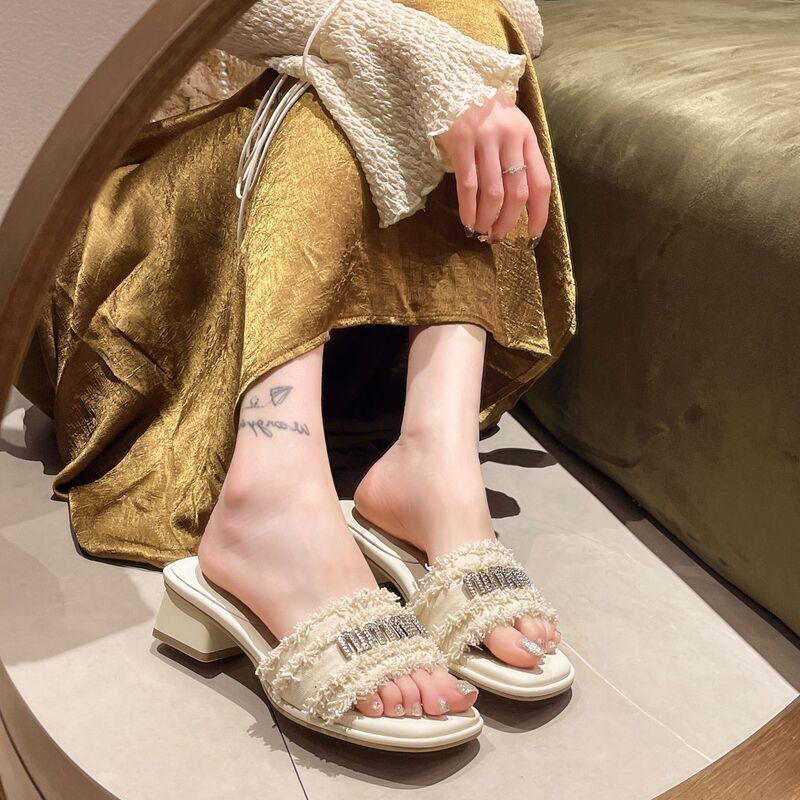 2026 Versatile Comfortable Women's Rhinestone New Style Outdoor Tassel Chunky Heel Commuter Style Cool Fringed Square-Toe Slippers