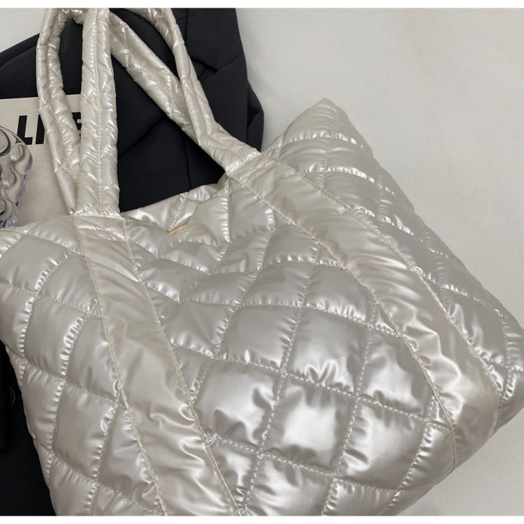 Nuova borsa da donna di grande capacità, alla moda e semplice, monospalla, borsa da ascella, borsa da viaggio versatile a forma di diamante, borsa tote a mano_voghion.com