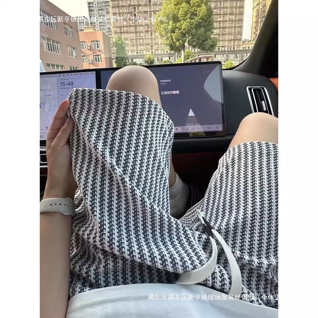 ins新款千鸟格小香风细闪条纹针织短裤男文艺简约潮流气质