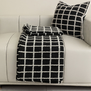 Modern Simple Black and White Plaid Wool Blanket Bed End Towel Bed End Blanket Model Room Bed Flag Decorative Wool Blanket for Homestay