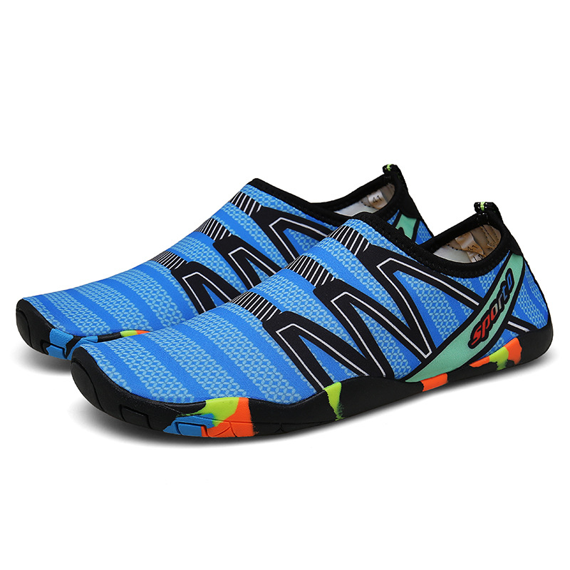 Zapatos transfronterizos de interferencia de velocidad de agua pareja zapatos de playa respirables zapatos de buceo antideslizantes un cabello