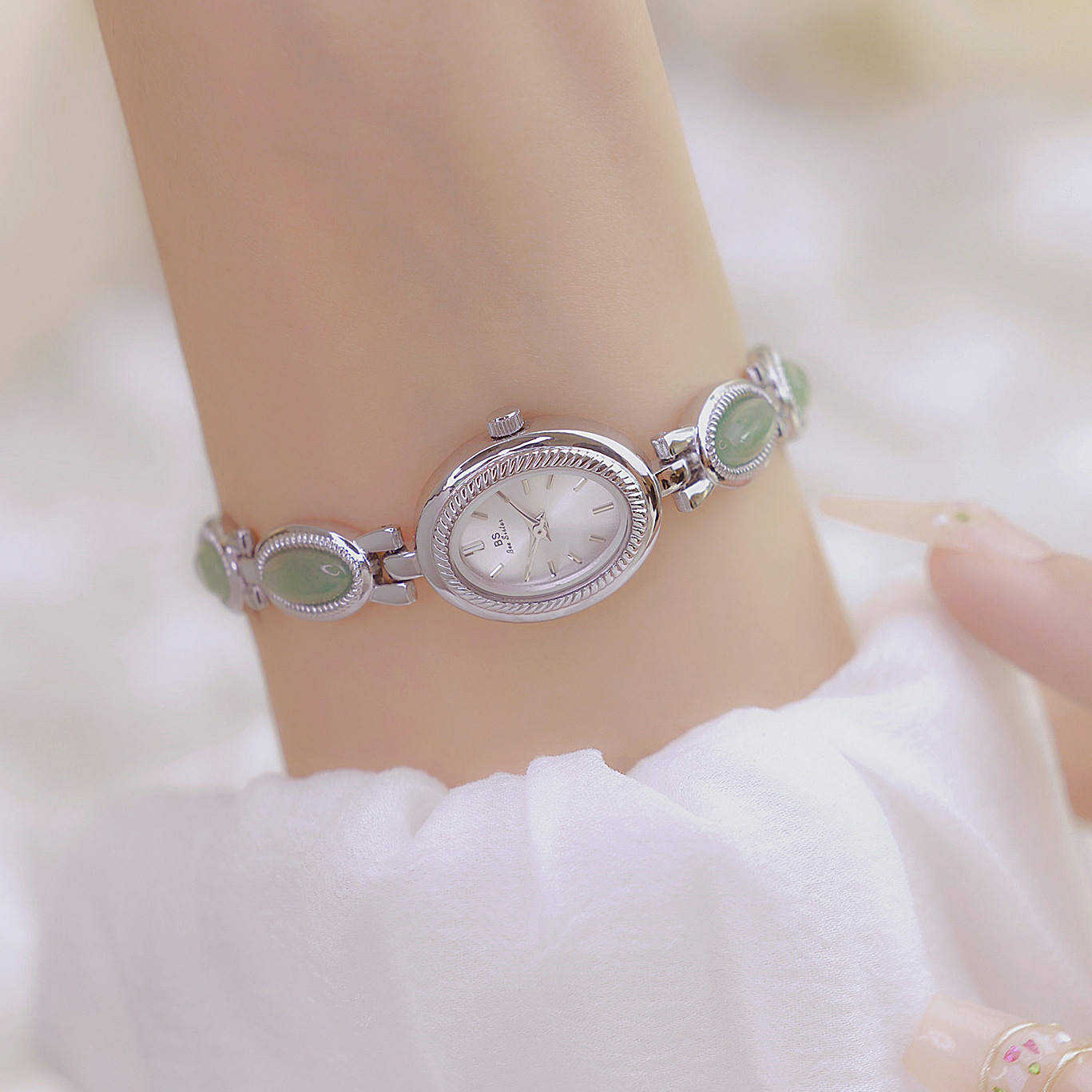 60g Weight Tempered Glass Mirror Material Alloy Strap Material Watch Classification Pointer Display Type Jewelry Buckle Buckle Style Oval Dial Shape Daily, Date Occasion Quartz Movement Solid Color Pattern Women's Gender Simple Style, Classic Style Style Simple Style Classic Style Solid Color Jewelry Buckle Quartz Watch Women's Watches 7