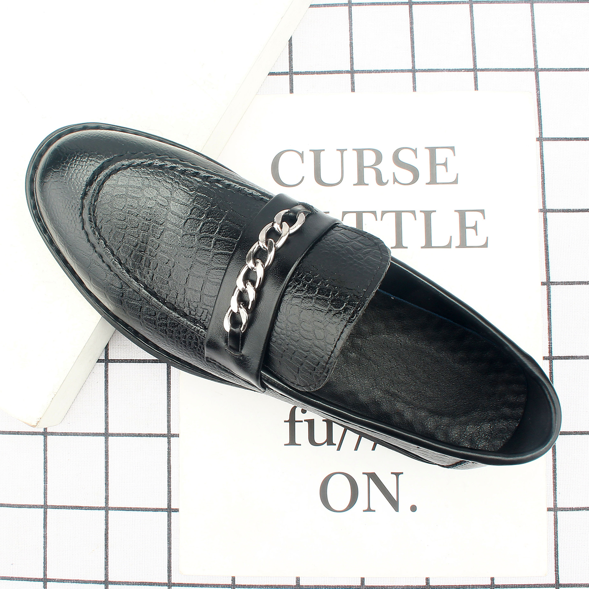 2022�¿����ʿ͸������Ь��ЬӢ�׷�ƤЬ������װ������Ь361