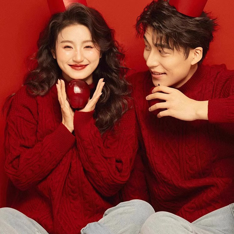 This year red sweater for men and women autumn and winter round neck fleece-lined new year solid color sweater foreign trade factory straight hair wholesale This year red sweater for men and women autumn and winter round neck fleece-lined new year solid color sweater foreign trade factory straight hair wholesale