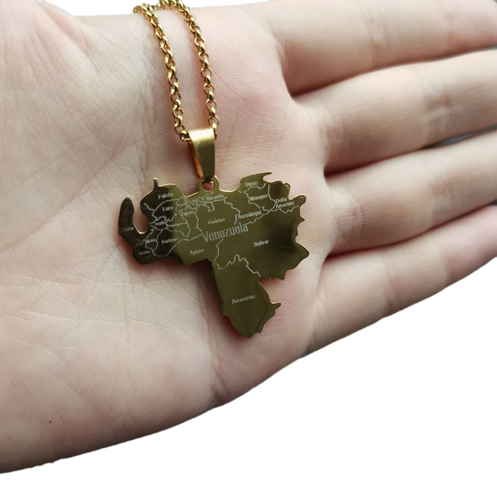 Venezuela Karte mit Stadtnamen Halskette für Unisex Schmuck Party Kleid Charme Patriotisches Symbol Halskette Geschenk_voghion.com