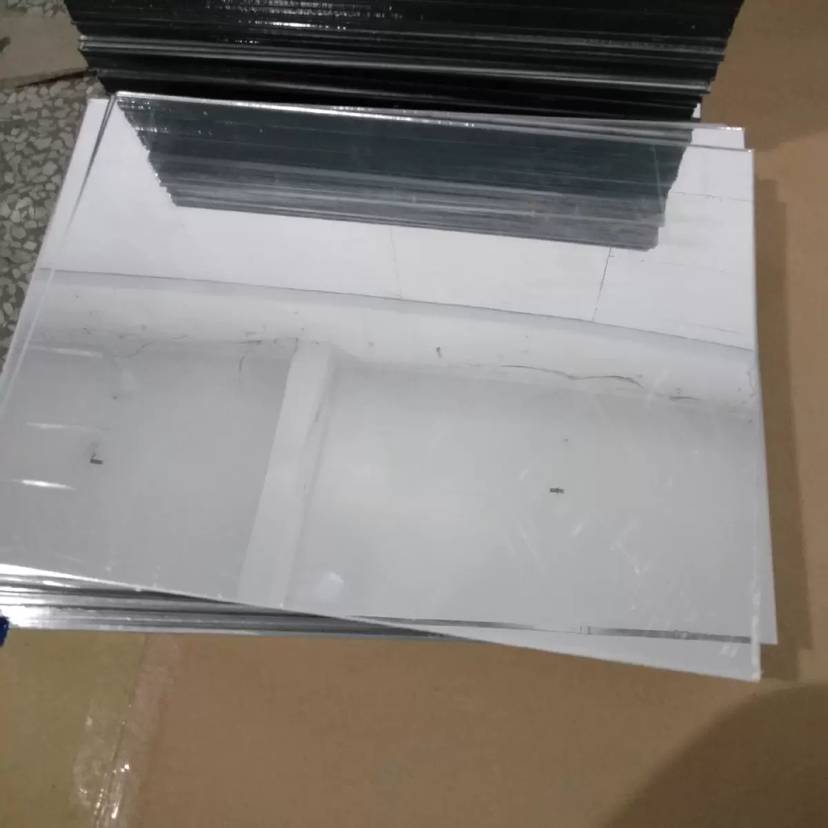 亚克力镜面板 银色镜面 反光镜片 塑料镜子  1,2,3,4,5mm定制