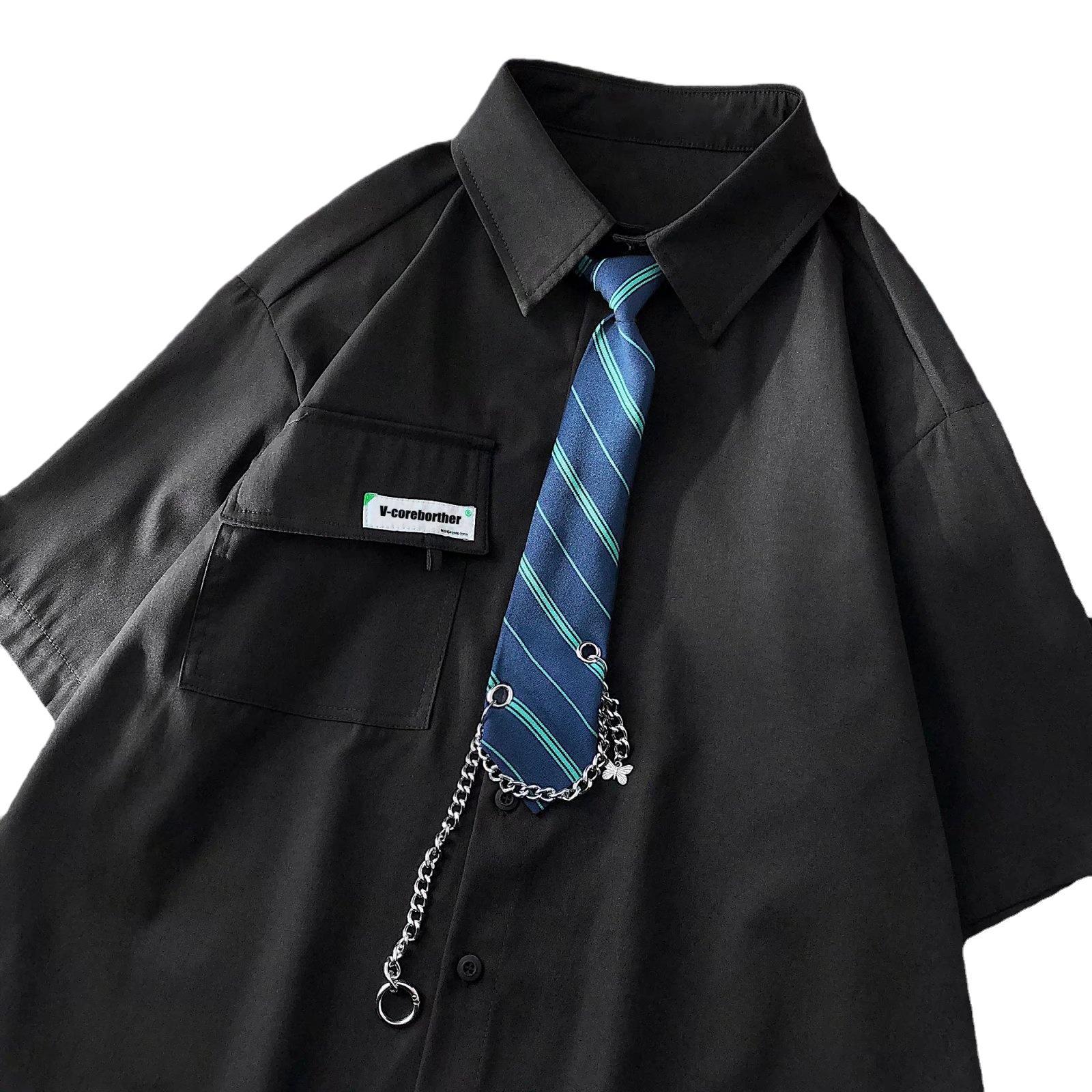 Camisa de los hombres ins estilo de Hong Kong estilo coreano de moda de la calle guapo camisa de manga media negro suelta marca de moda estudiante superior