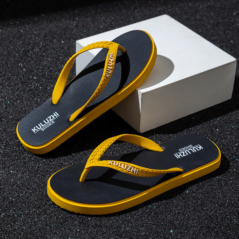 Beach non-slip flip flops
