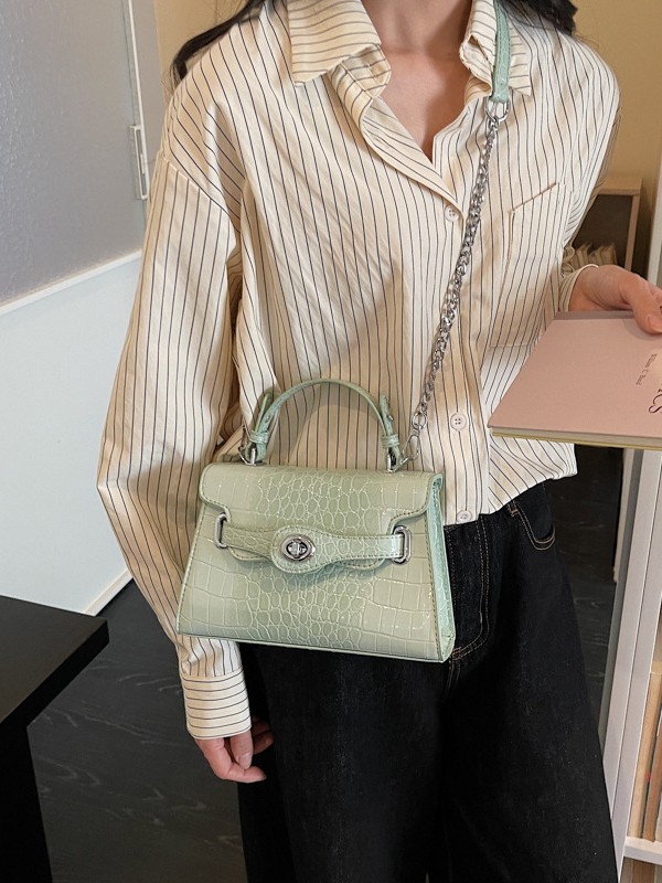 Nicho de diseño ligero de lujo cocodrilo bolso de mano pequeño bolso de mano de mujer nueva venta caliente alta sensación de cadena universal bolso de mochila
