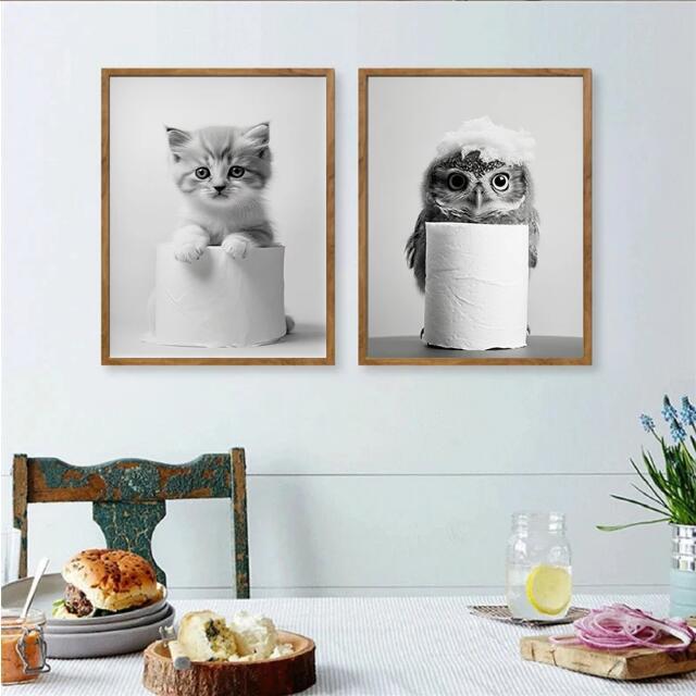 Negro y blanco adorables animales con papel higiénico póster búho perro lienzo pintura de pared arte baño sala de estar decoración del hogar
