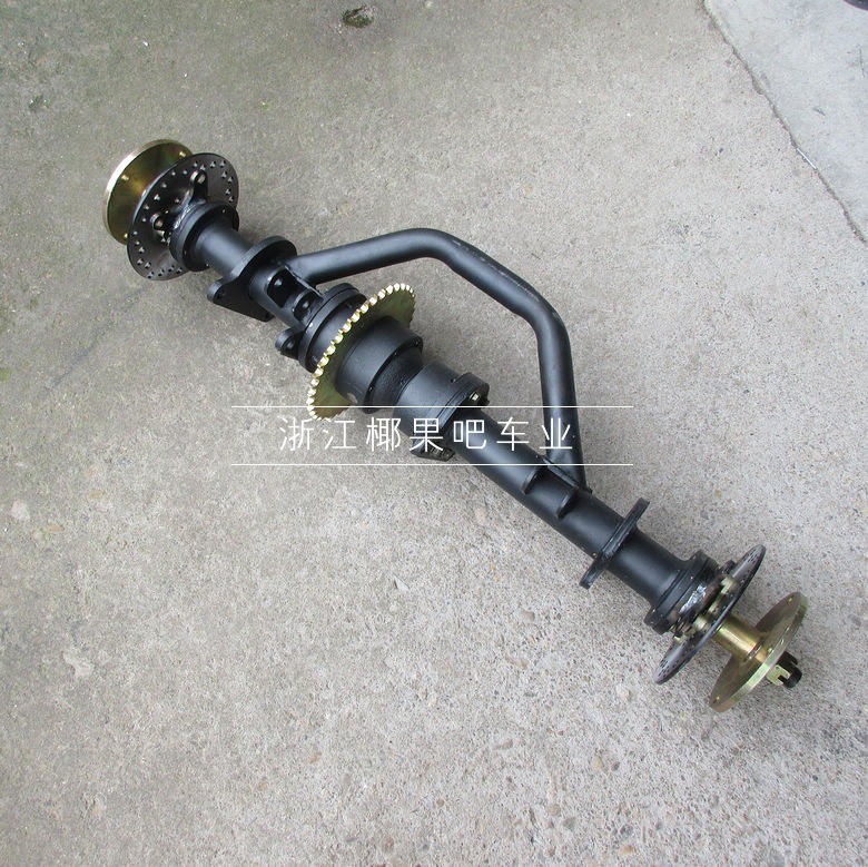 Modified four-wheel go-kart accessories, four-wheel beach vehicle chain drive differential, rear axle with dual disc brakes, rear fork