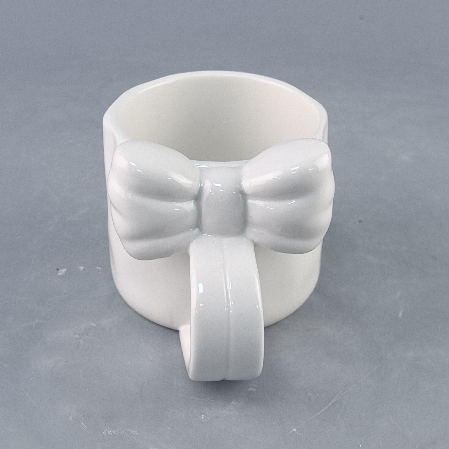 Princesa en fuga arco blanco puro taza de cerámica DIY taza de cerámica de alto valor de diseño creativo taza de cerámica de nicho