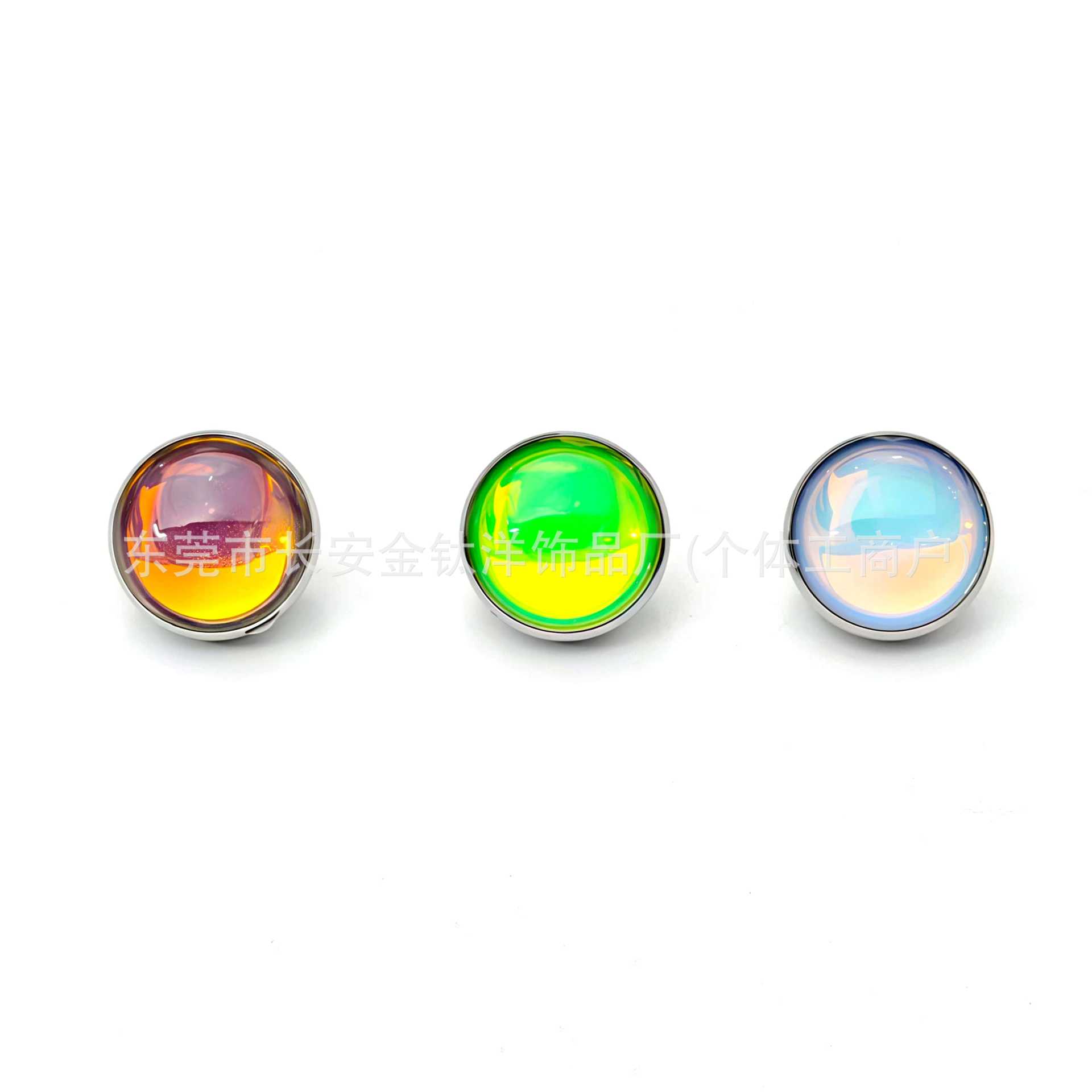Pointed titanium steel lip stud product view